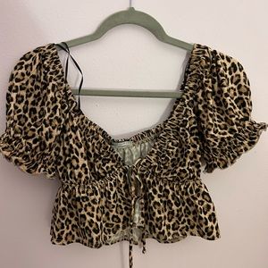 Urban Outfitters crop top leopard